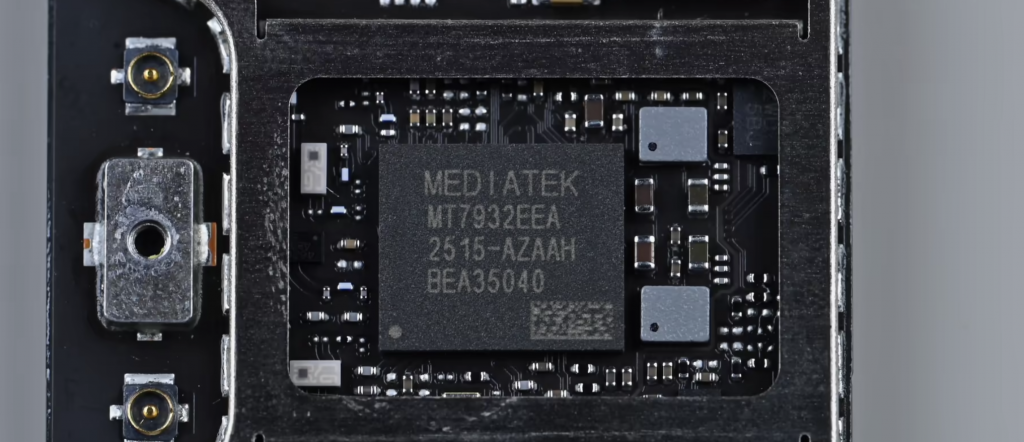 拆开 MacBook Neo,我发现了未来苹果电脑的蛛丝马迹