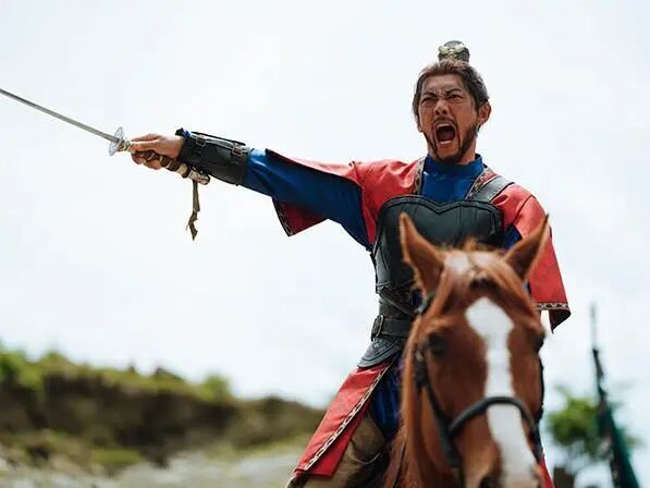 反町隆史饰演的晁盖