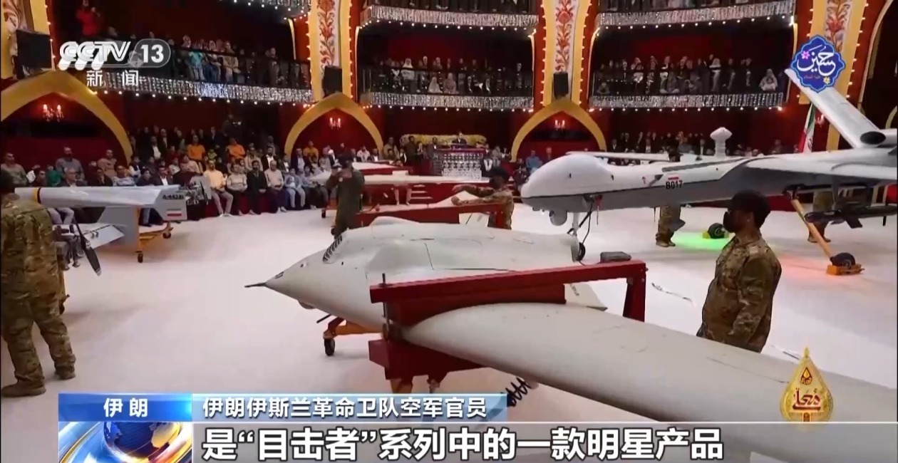 伊朗现场展示自产无人机曾在以伊冲突中投入使用_凤凰网