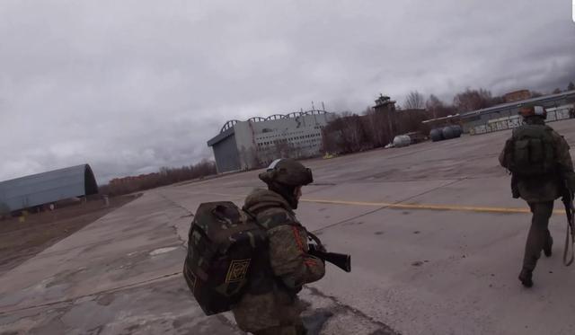 但即使抓住泽连斯基,也解决不了俄罗斯的问题,顶多只能削弱乌克兰的抵抗意志