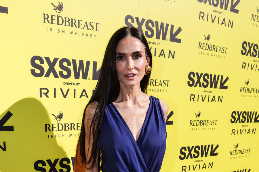 黛米·摩尔,瘦得脱相了