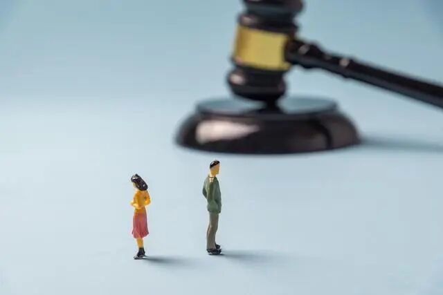 【女子与一男子闪婚骗彩礼18.8万,同时还与男友保持恋爱关系,犯诈骗