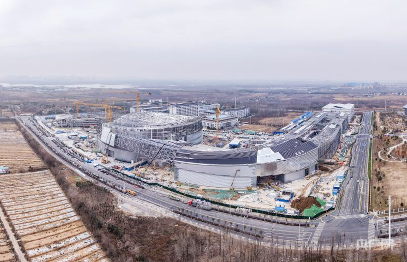 合肥未来大科学城，正在建设中的紧凑型聚变能实验装置（央广网记者 徐秋韵摄）