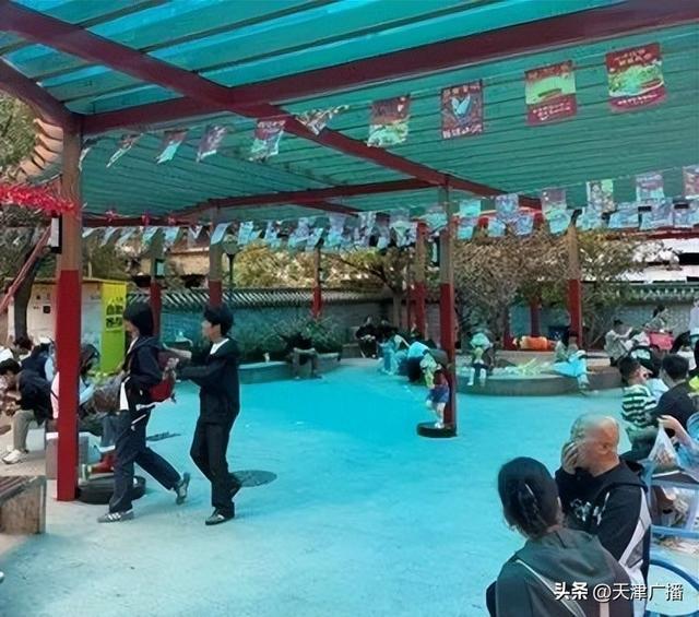 西北角会客厅