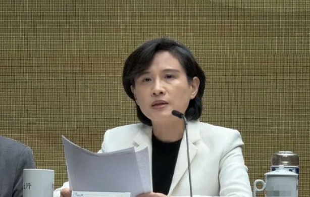 台行政机构副负责人郑丽君 图源:台媒