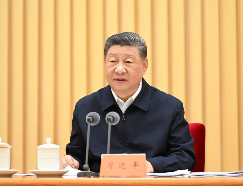 10月12日至13日，全国卫生与健康大会在北京召开。中共中央总书记、国家主席、中央军委主席习近平出席会议并发表重要讲话。新华社记者 谢环驰 摄