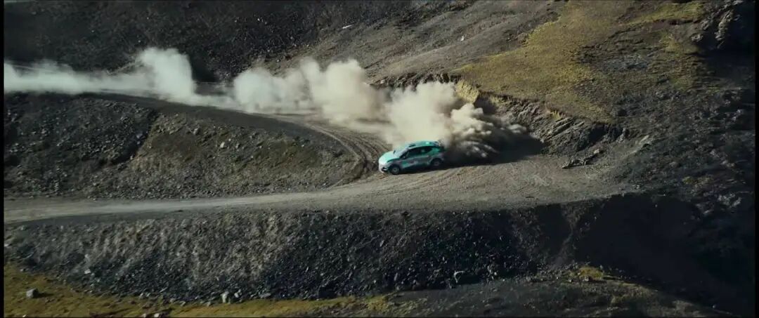 叙事逻辑依旧俗套,但《飞驰人生 3》仍是最好的华语赛车片