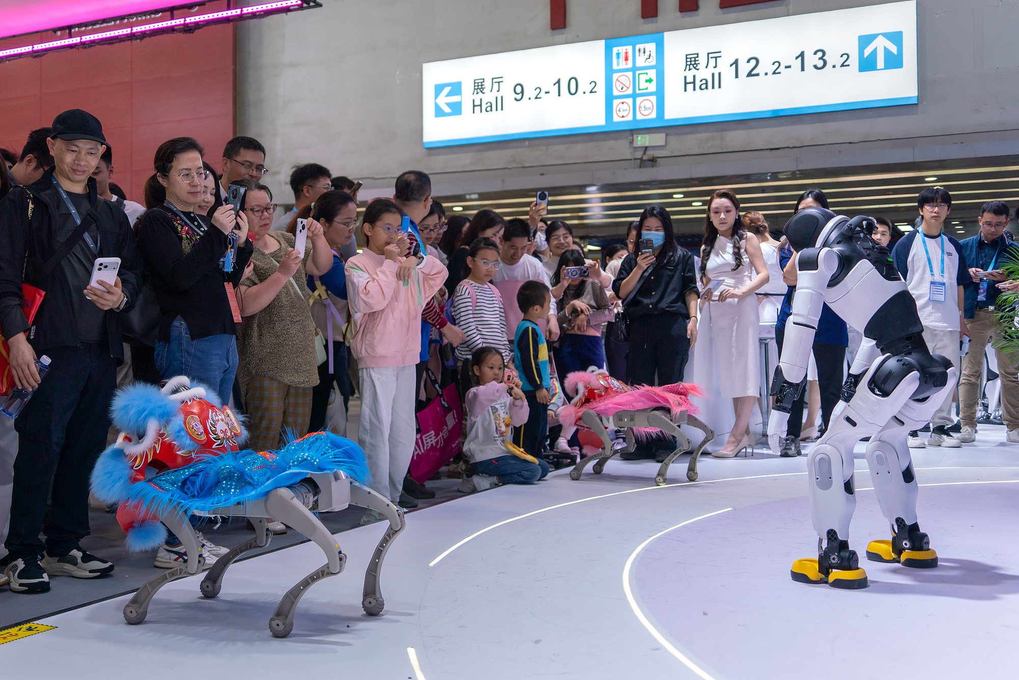 广州：具身智能科技新成果亮相数智科技生态大会