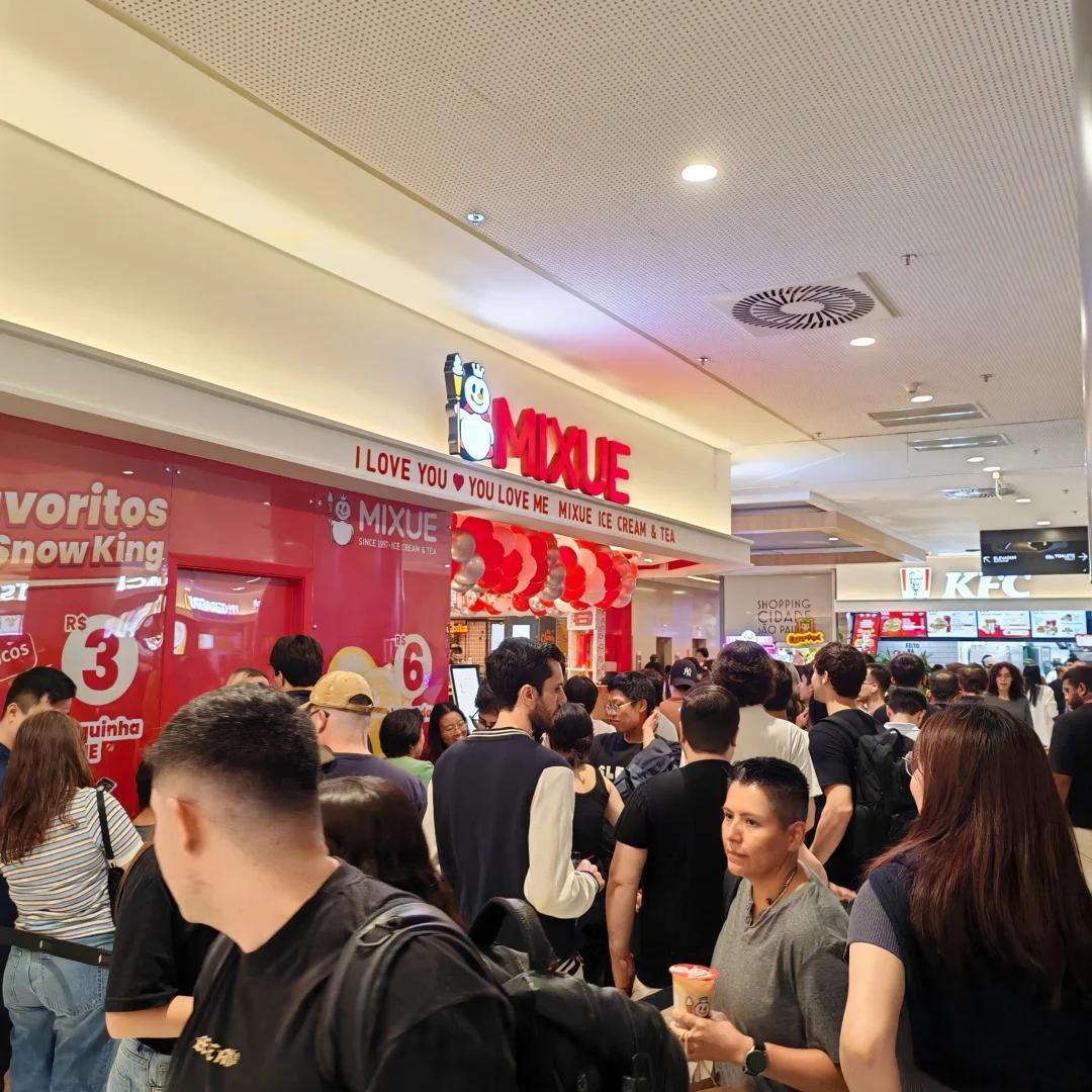 蜜雪冰城巴西首店