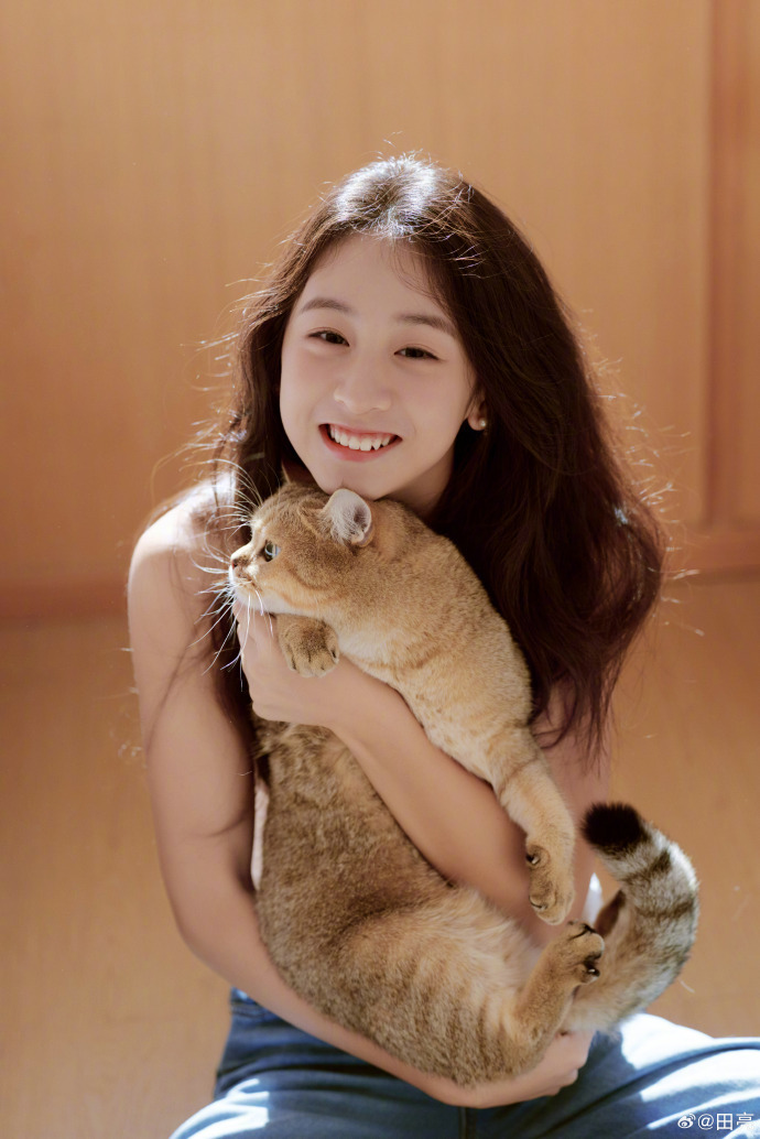 8a344bafe74a4cd79d7c1f96bddc23fe_001NBJrSly1ic79pbjuc3j647s6bkqvc02.jpg
