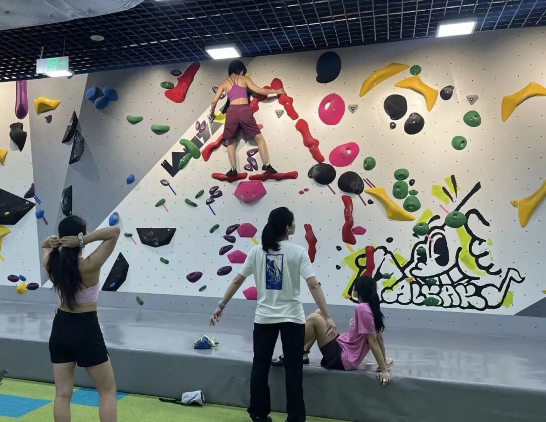 王逸涵所在的岩馆