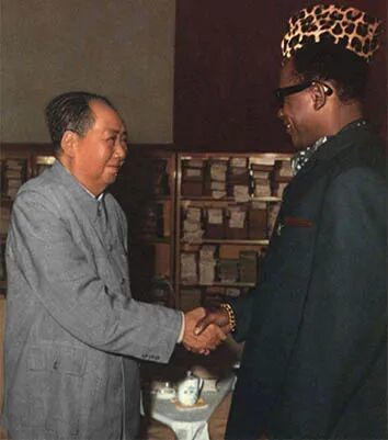 1973年1月13日,毛泽东会见扎伊尔共和国总统蒙博托。