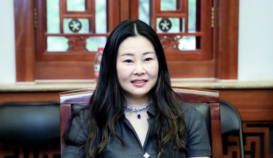 上海光刻胶龙头港股敲钟！市值200亿，开盘破发