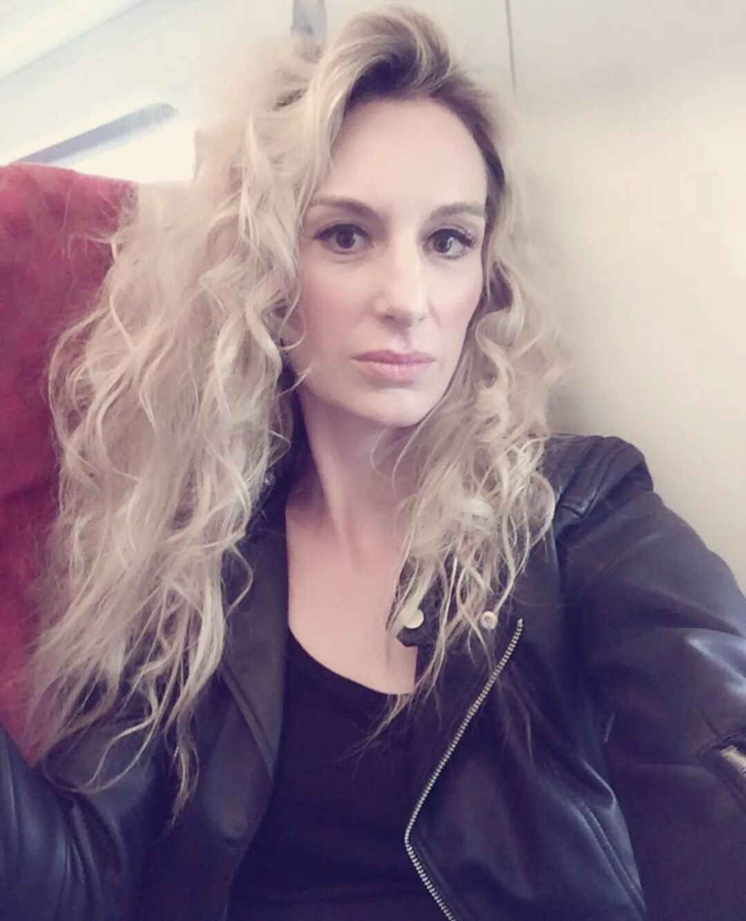 ·金斯利在社交网络上发布的自拍照。(金斯利个人社交账号)