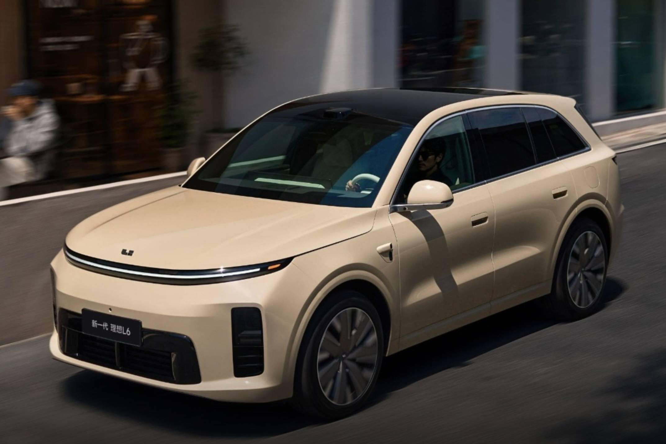 24.98 万元,新一代理想 L6 上市:51kWh 大电池、旗舰芯片下放,开始补操控这一课
