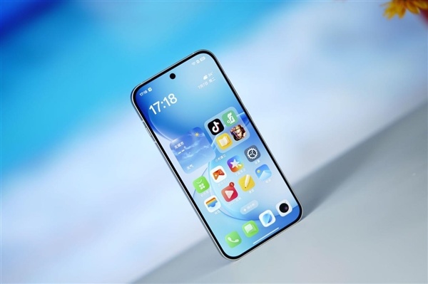 首创3D冰透悬浮！OPPO Reno16图赏