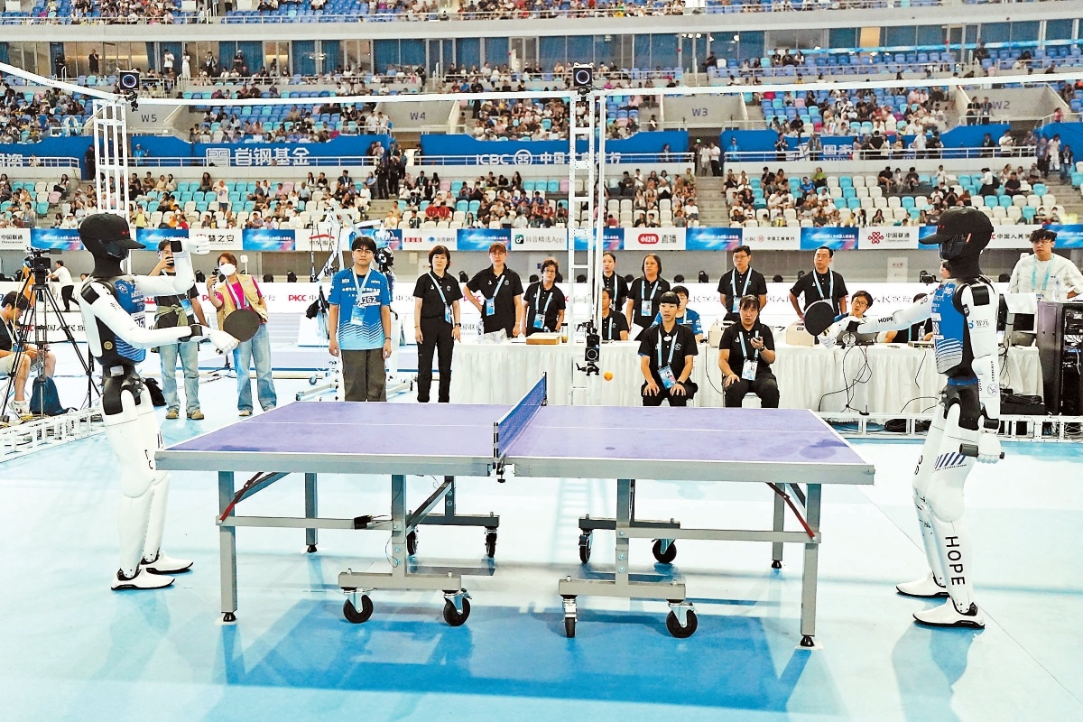 8月24日,自由搏击项目58KG级比赛现场 摄影/记者 崔峻