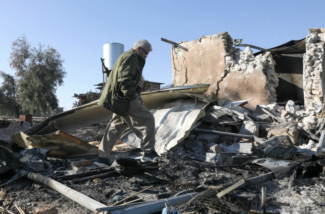 ▲伊拉克北部库尔德地区的阿扎迪营地在伊朗跨境袭击后遭受的破坏。（图源：法新社）