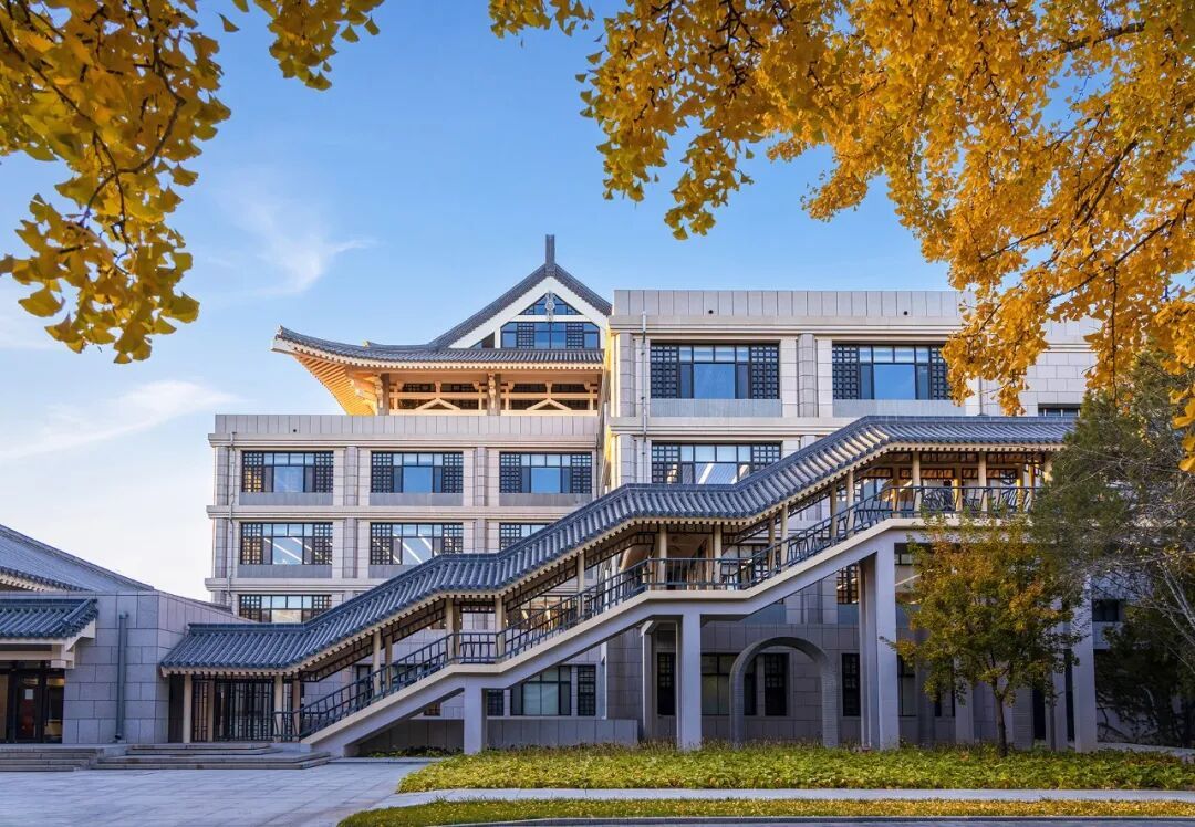 北京大学图书馆外景。