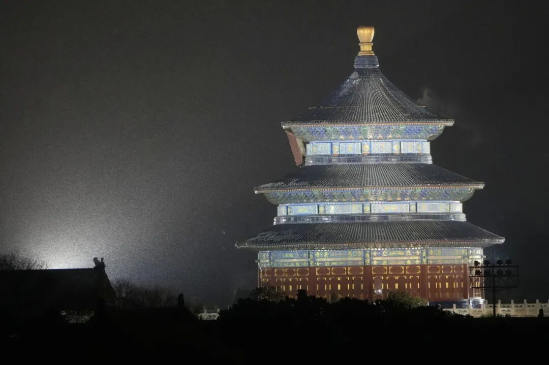 北京天坛公园祈年殿 / 新华社记者鞠焕宗 摄