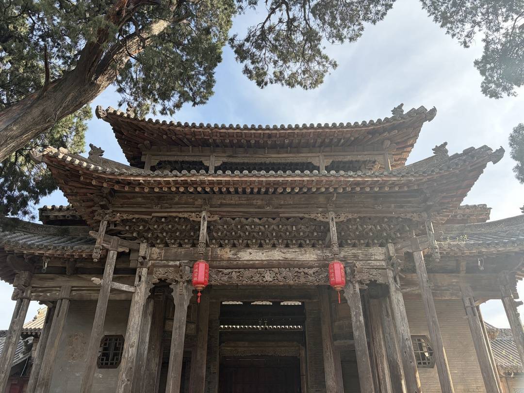 汾城古建筑群中的城隍庙戏台