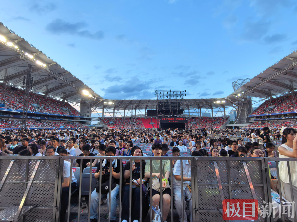 a17548abe27103fe88eb2d3b6b8b5443.jpg