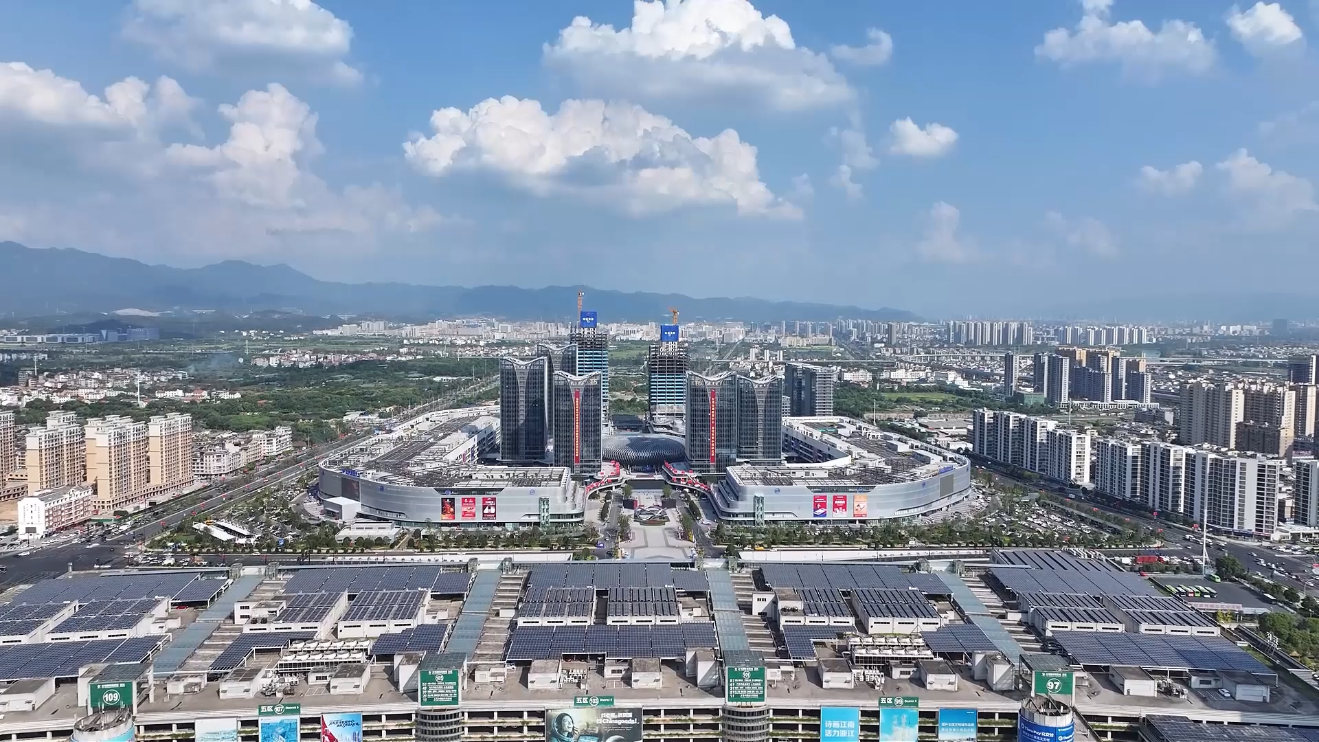 全球数贸中心航拍(央广网发 义乌市委网信办供图)