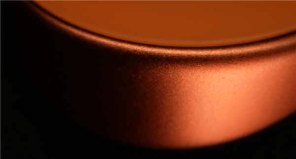 荣耀600 Pro国际版真机亮相:横向Deco+橙色机身 果味十足