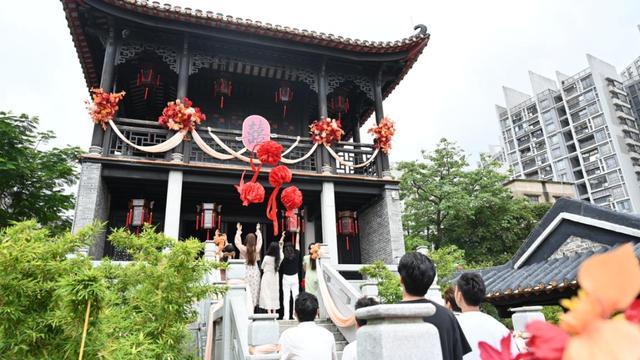 梁园特约颁证点。
