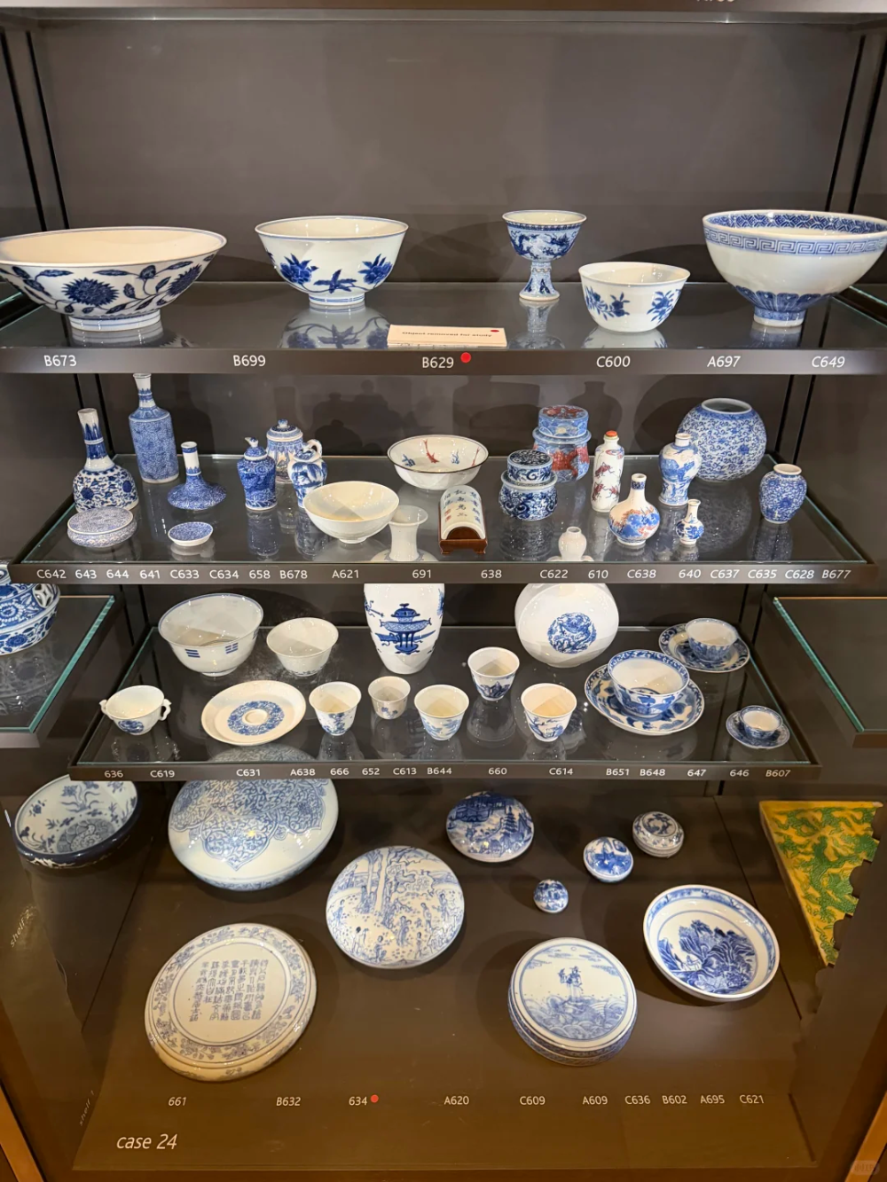 事发前的展陈。网络图