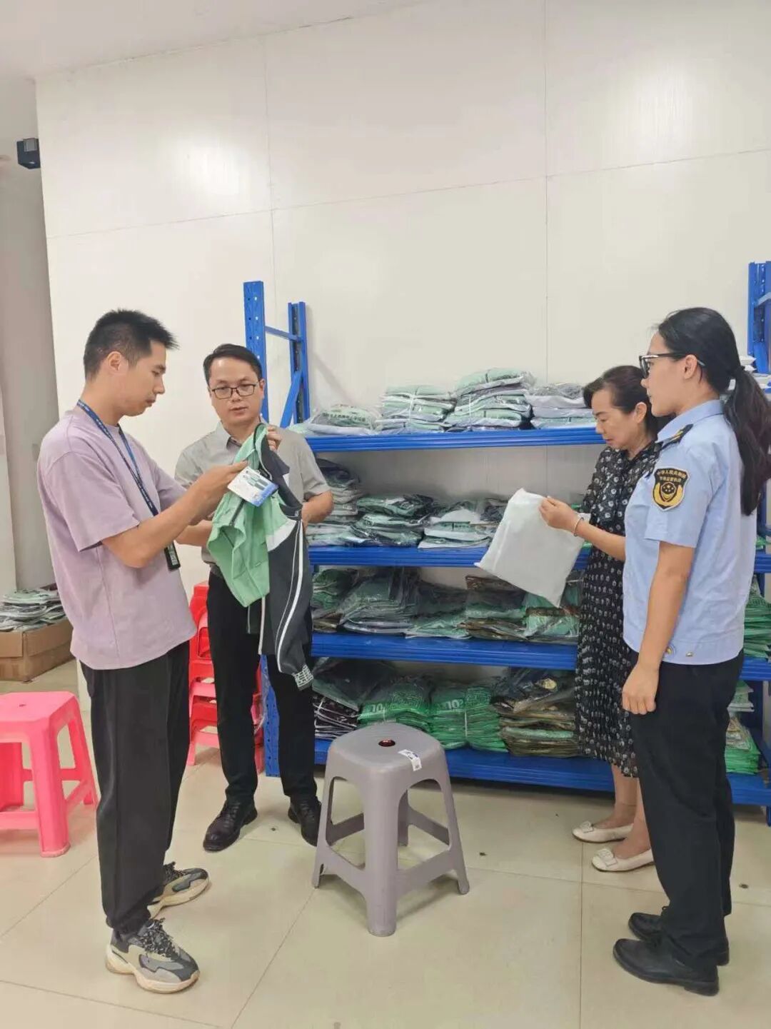 6e929709833e99e22d75d8dc15cdbf2a.jpg