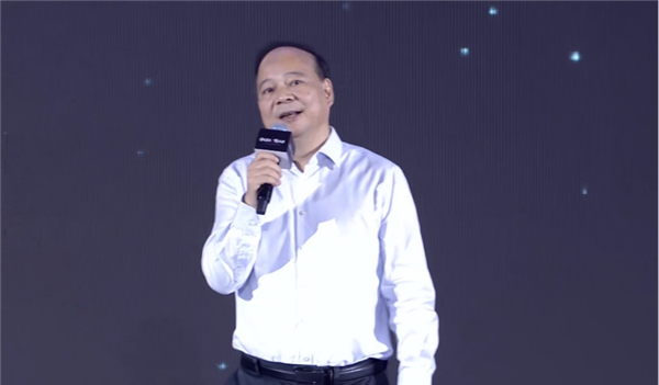 宁德时 代曾毓群:不零碳的电池将被淘汰