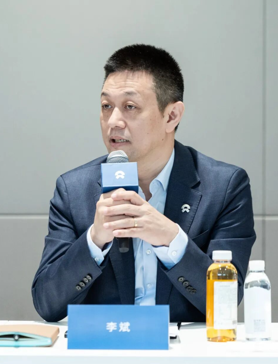 对话蔚来创始人李斌：蔚来单车均价比奥迪贵18万，比宝马贵七八万，比奔驰贵数万