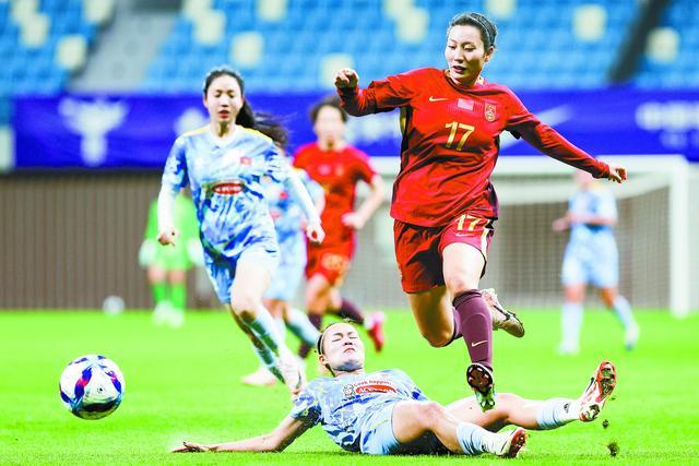 2月13日在深圳进行的中越女足热身赛