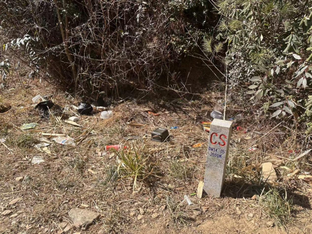 随地乱扔垃圾对局部生态环境造成影响