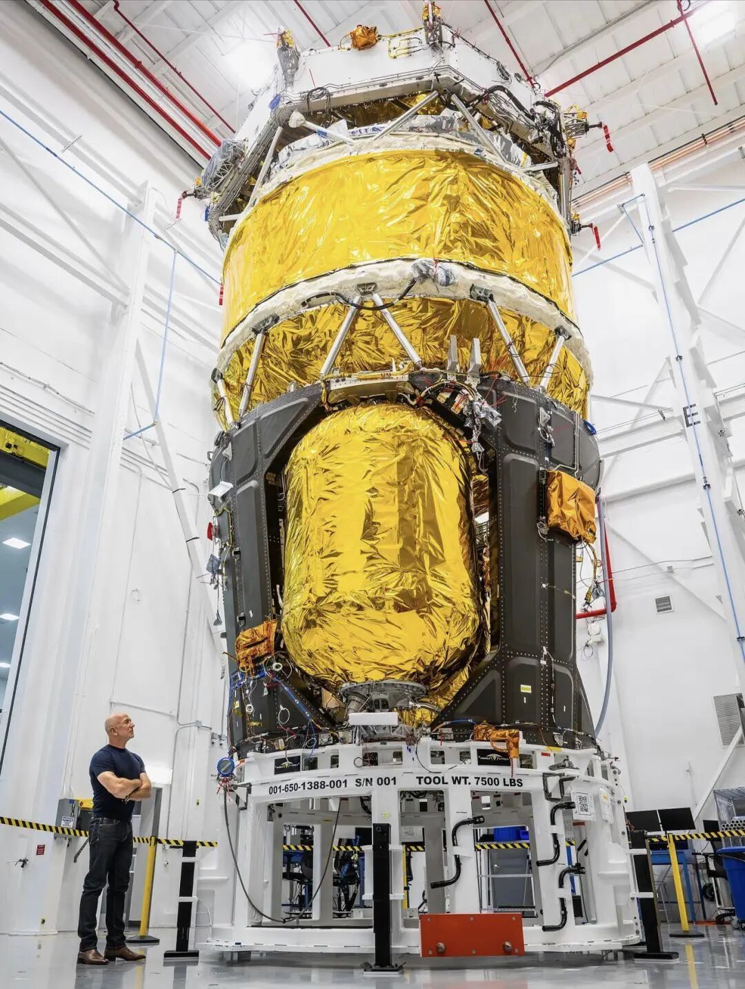 蓝色起源的MK1蓝月亮，预计今年尝试登月，但它只能运货。载人还得等MK2版，或者传说中的MK1.5版 | 蓝色起源