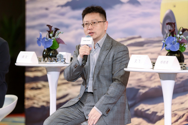 “战损车”登台与5000份信任：神行者8不卷“速成”，只谈“长期”