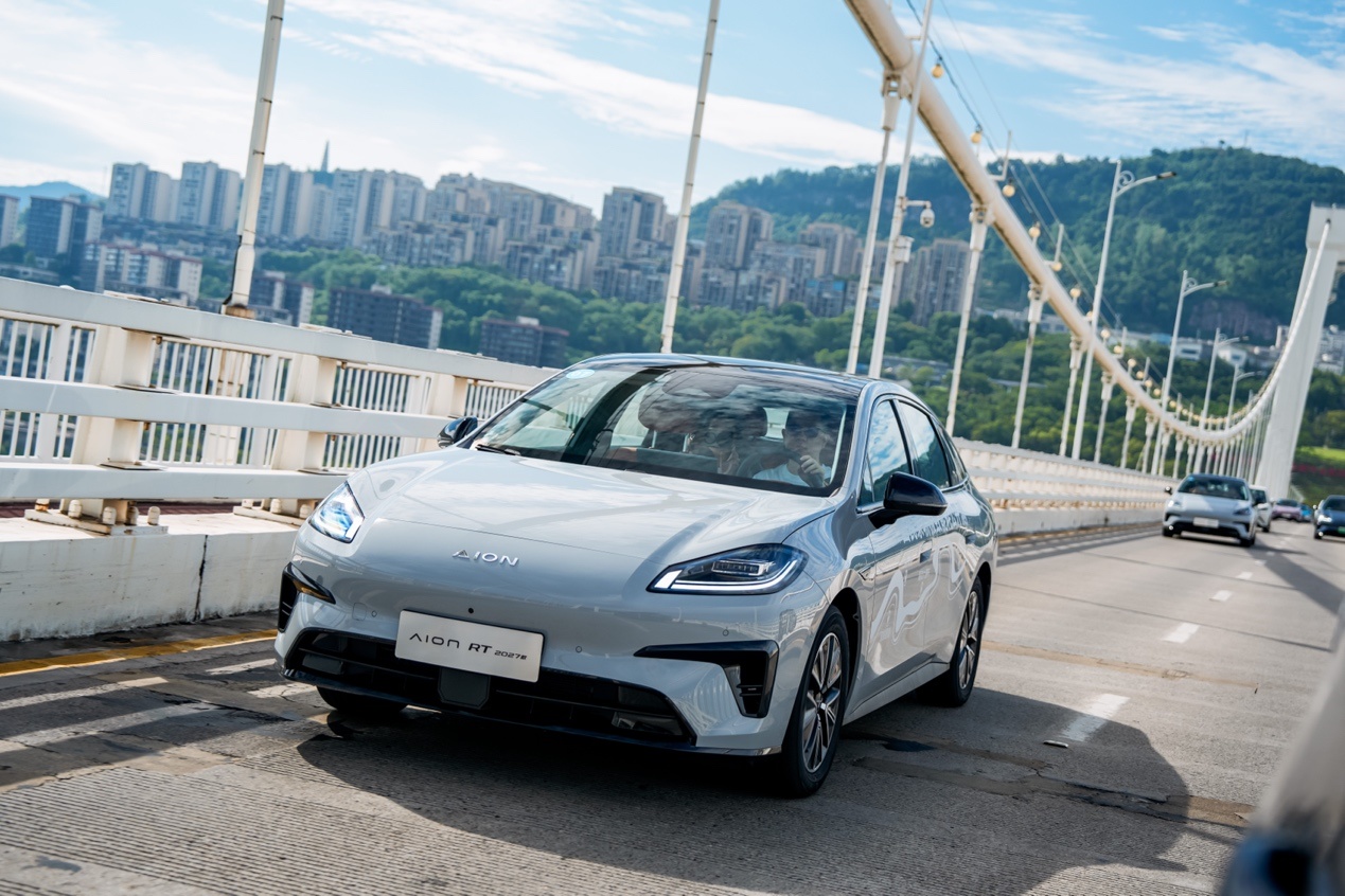 9.98万起！2027款埃安RT做家庭纯电优选车