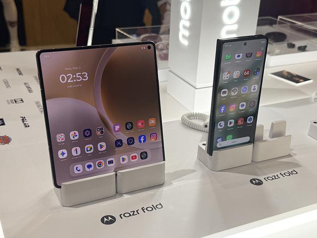 中国科技军火轰向MWC!豆包千问硬控老外,手机新物种炸场,6G真要来了