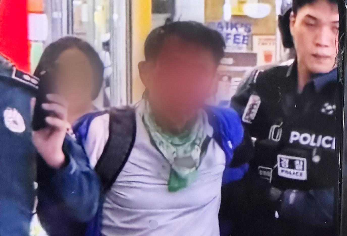 图为嫌疑人被警方抓获。图源:韩媒