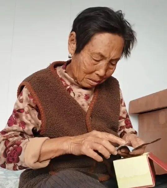(78岁老人-蒋凤云)