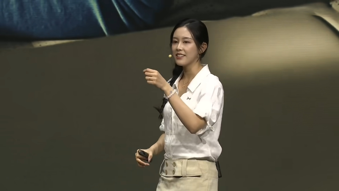 ▲小鹏MONA L05发布会Etta演讲（图/视频截图）