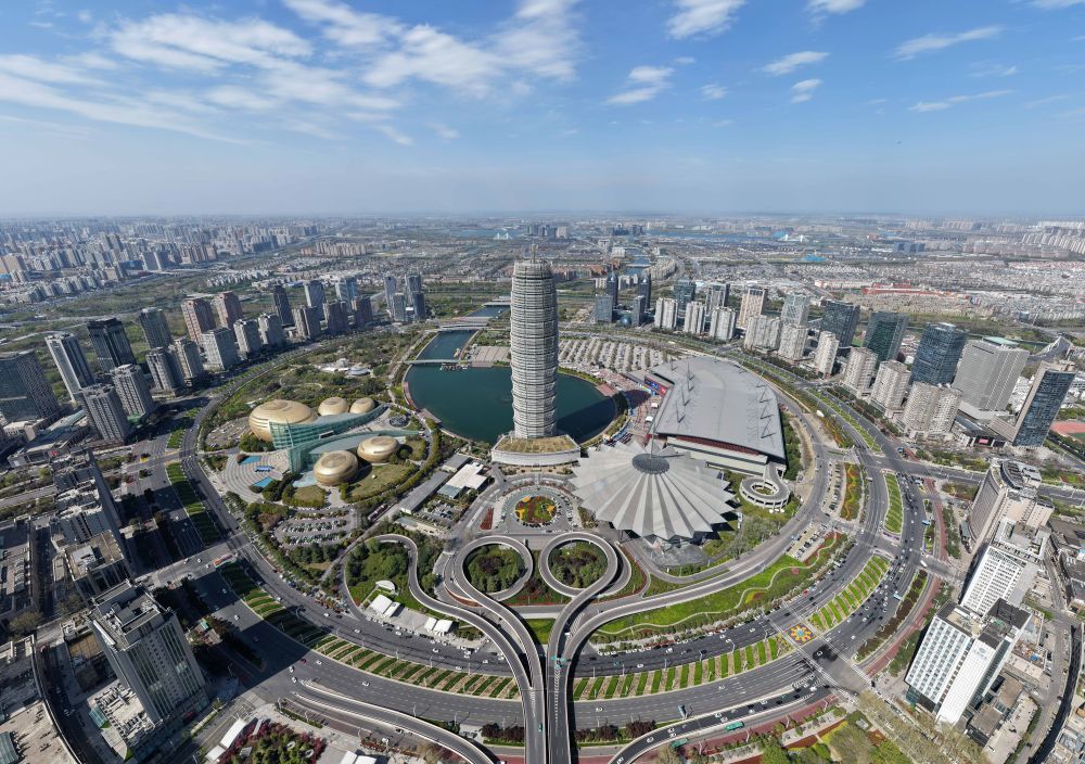 这是2026年3月28日拍摄的河南省郑州市郑东新区中央商务区（无人机照片）。新华社记者李嘉南 摄