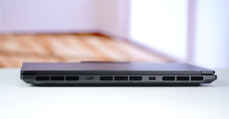 聚焦超级工程与科研生产力！Lenovo P16v 2026工作站评测：NVIDIA RTX PRO Blackwell加持 物理断网跑AI