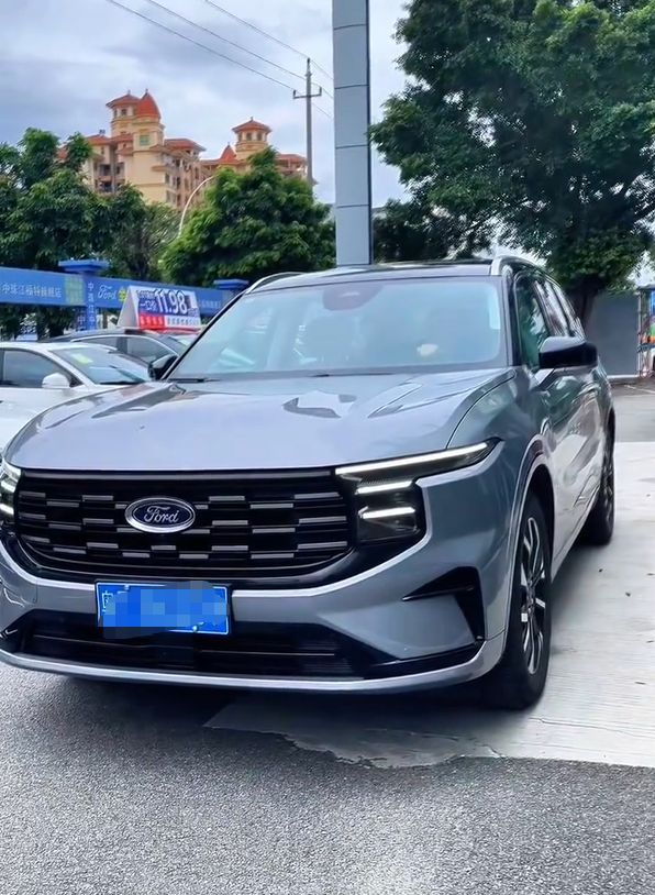 纠结7座 SUV！试驾两款车真实心得