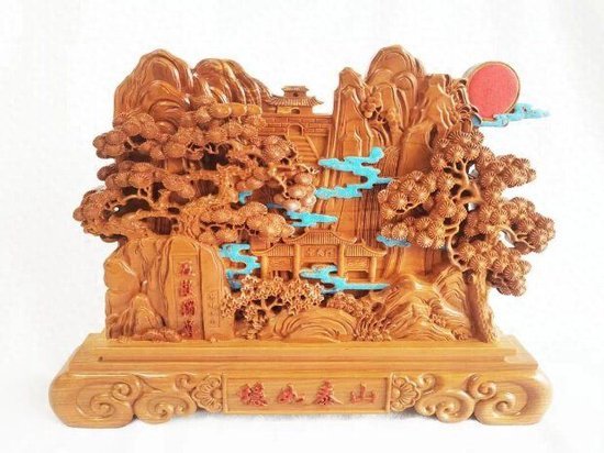 图8:肥城桃木工艺品