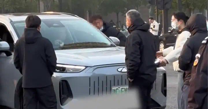 315问题车展：拦截的不是车，是消费者的信任与底线？_凤凰网