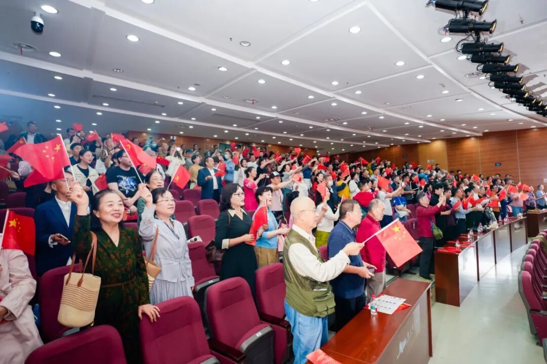 观众1.jpg