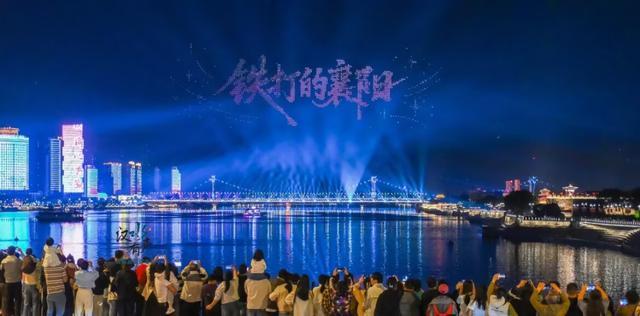 10月7日晚的古城襄阳(图片:叶强)