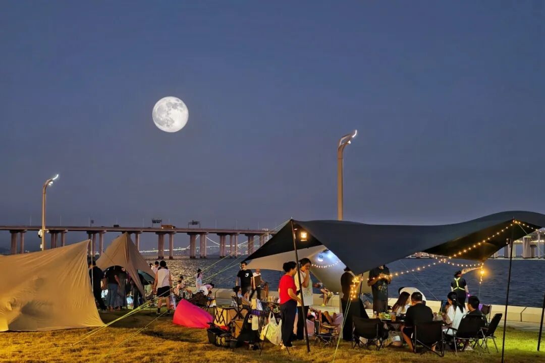 五迷回到大湾区那一天，湾上拾光宿营地落日晚霞、中秋节月亮、大湾区文化体育中心日出44.jpeg